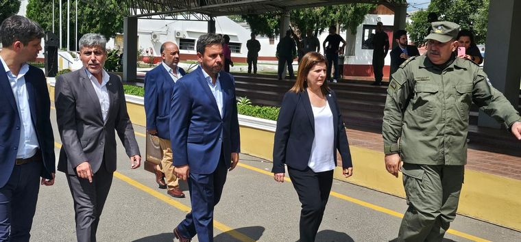 Patricia Bullrich visitó Jesús María y recorrió las instalaciones de Gendarmería