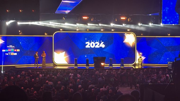 Cadena 3, en Paraguay por el sorteo de Libertadores y Sudamericana. 