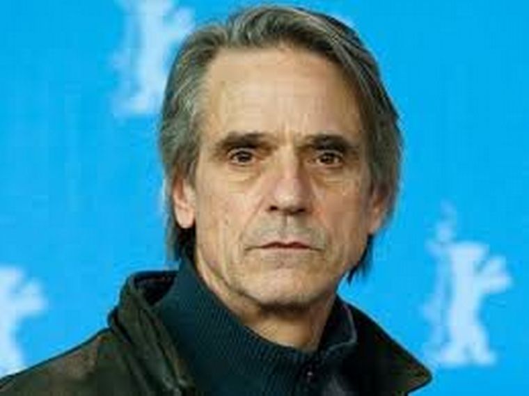 Hay varias versiones de