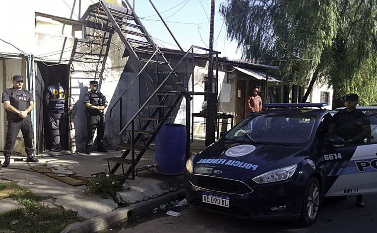 Detienen a menor de 16 años del