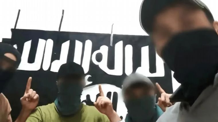 FOTO: ISIS difundió una foto de los cuatro responsables del atentado en Moscú