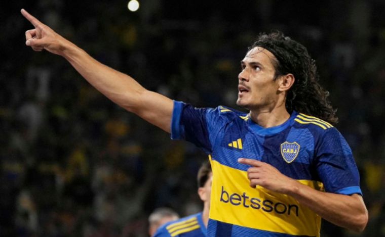 Edinson Cavani festeja el primer tanto de Boca ante Central Norte. (Foto: CABJ)