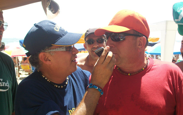 Orlandinho entrevista al ganador del concurso de milhos 2011