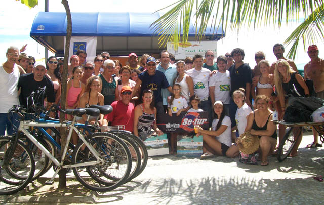 Un centenar de personas participó del concurso de milho en el puesto Barranca 77, en Camboriú.