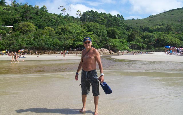 Palmas do Arvoredo, una playa de aguas cristalinas y de exuberante vegetación 