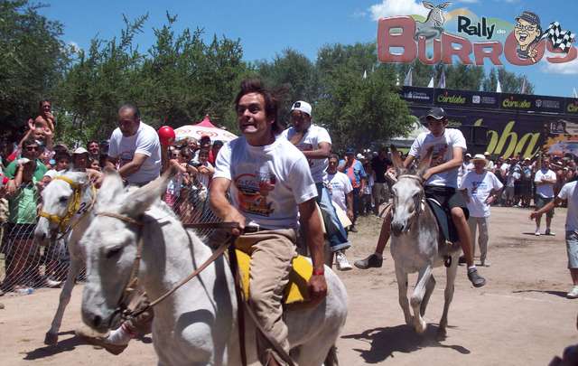 AUDIO: Cinco mil personas disfrutan del Rally de Burros (Irene Tomas, secretaria de Turismo de Mina Clavero)