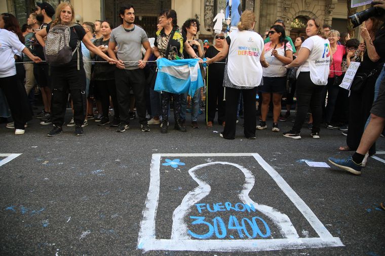 FOTO: Gran movilización por el Día de la Memoria en Plaza de Mayo.