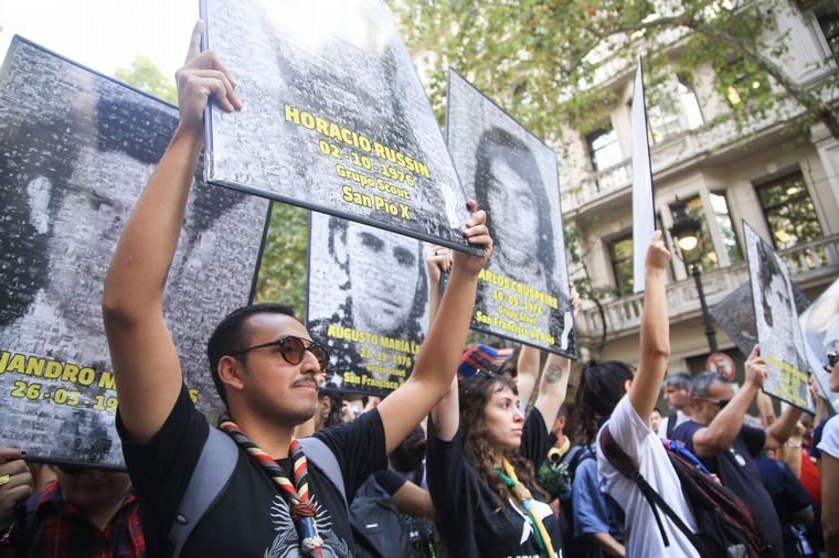 FOTO: Gran movilización por el Día de la Memoria en Plaza de Mayo.