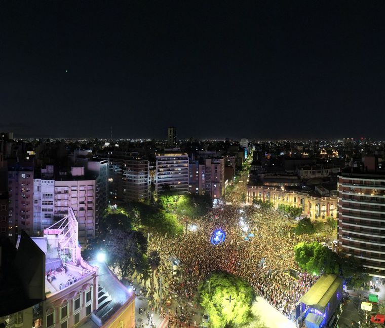 FOTO: Masiva movilización en Córdoba por el Día de la Memoria.