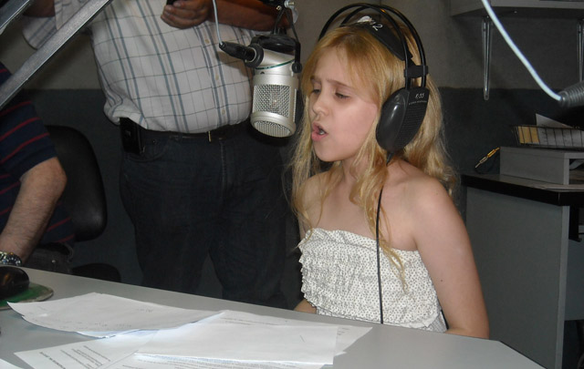 Lisette Grosso Schmid en el estudio de Cadena 3