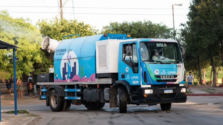 Fumigación contra el dengue en Córdoba