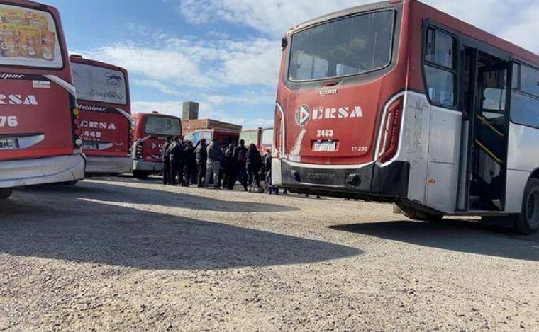 Colectivos de Ersa. (Foto gentileza: Telefe Córdoba)