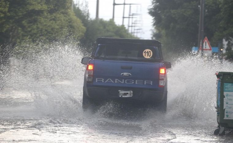 El paso de la tormenta en Córdoba. (Foto: Daniel Cáceres/Cadena 3)