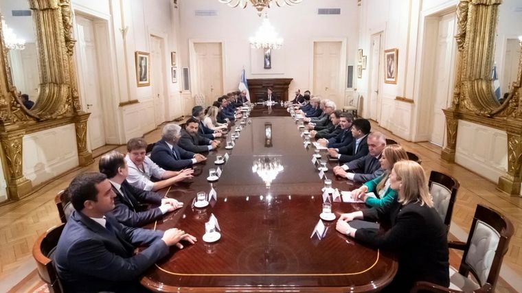 Semana clave para el gobierno para negociar por la Ley de Bases