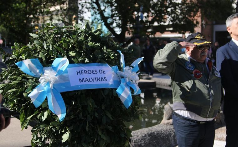 Homenajes en Córdoba a 42 años de Malvinas. (Foto: Daniel Cáceres/Cadena 3)