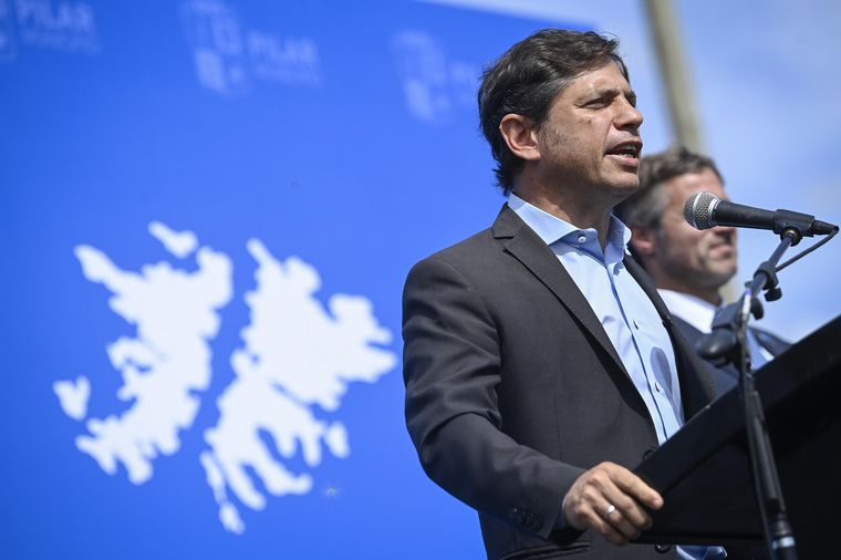 Axel Kicillof, gobernador de Buenos Aires durante el acto de Malvinas en Pilar.