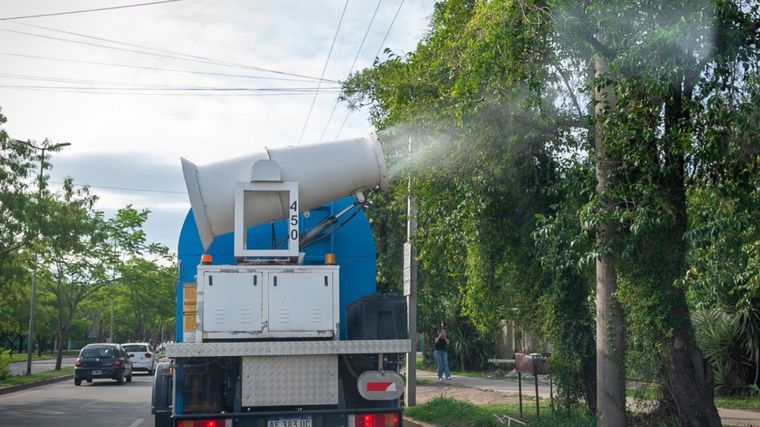 Fumigación para el mosquito del dengue (Foto: Municipalidad de Córdoba)