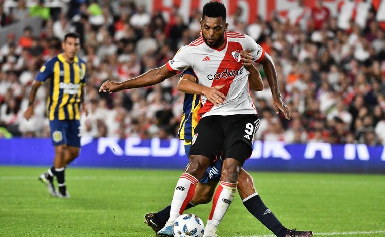 Borja lo dio vuelta con un doblete para River.