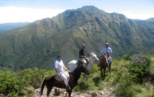 FOTO: Se ubica frente al cerro Uritorco y desde allí se pueden ver Punilla y las salinas.