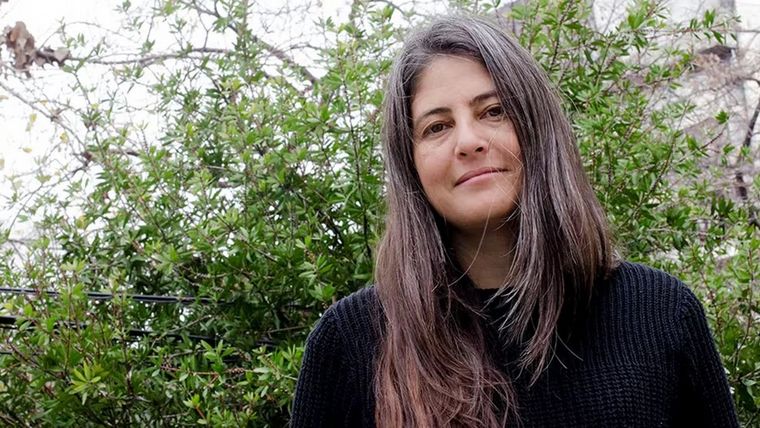FOTO: La escritora Selva Almada quedó entre los seis finalistas del Booker Prize