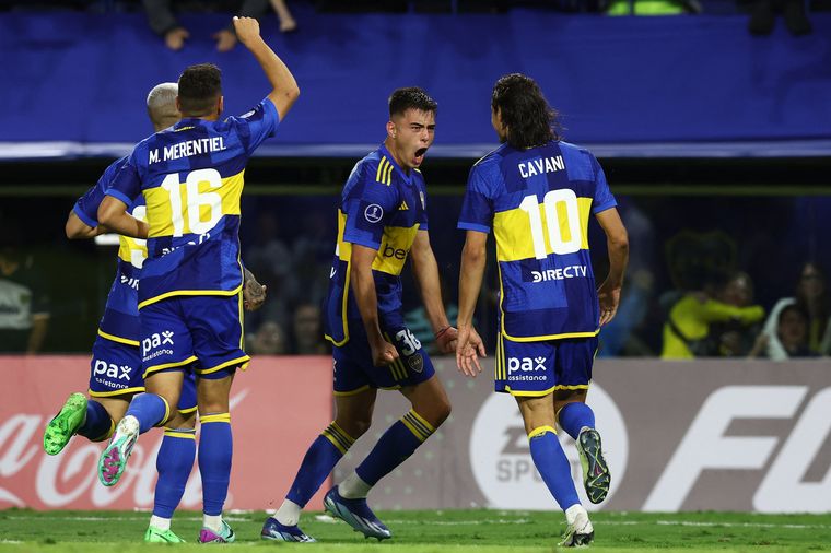 FOTO: Anselmino festeja su gol en Copa Sudamericana