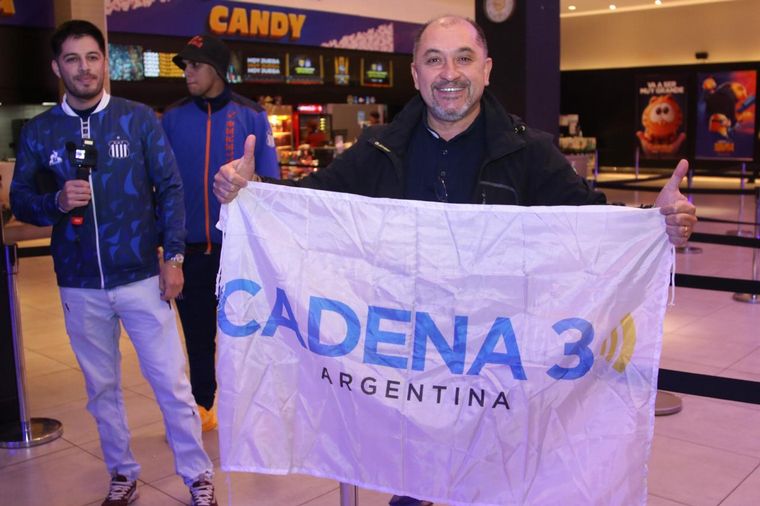 Te vi en el cine: buscate en la sala de cines dino viendo a Talleres