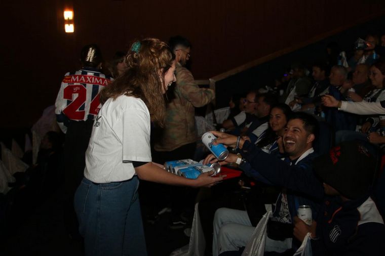 Te vi en el cine: buscate en la sala de cines dino viendo a Talleres