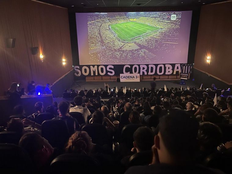 FOTO: "Libertadores de película" en el Dino con Cadena 3 y Talleres.
