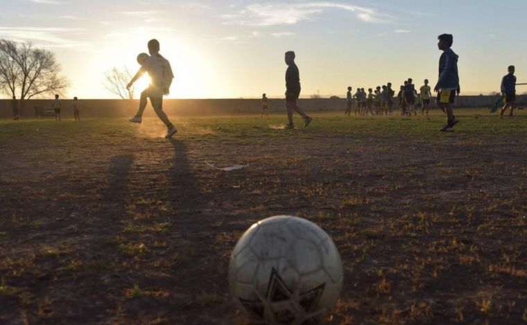 Advierten que la masa societaria comenzó a caer desde febrero. 