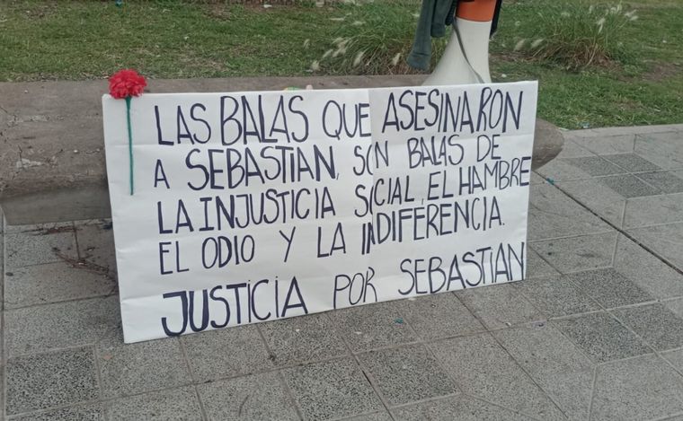 Movilización en Yofre: reclaman seguridad y justicia por Sebastián Villarreal.