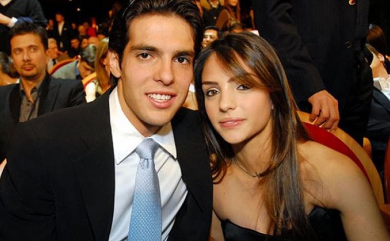 Kaká puso fin a su matrimonio con Caroline Celico en 2015.