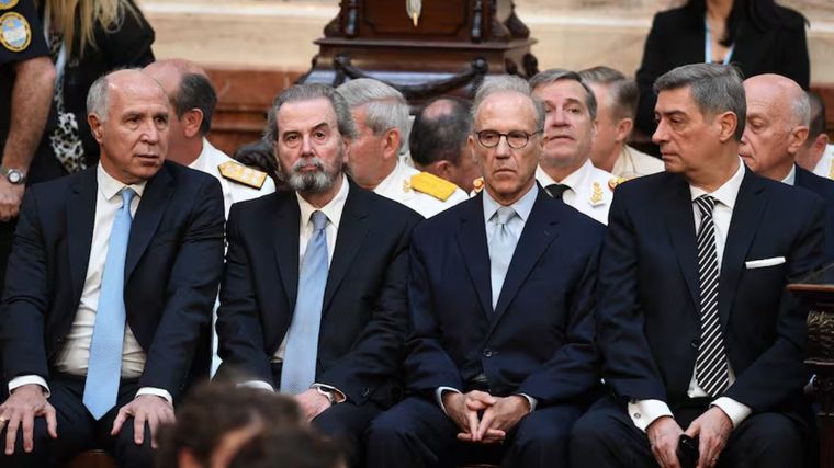 La Corte empieza a hacer notar su presencia a Milei