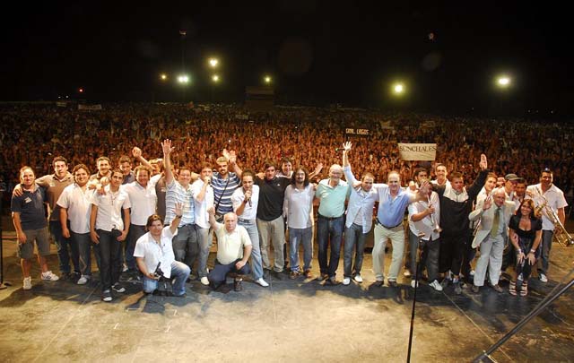 Una multitud participó de la fiesta.