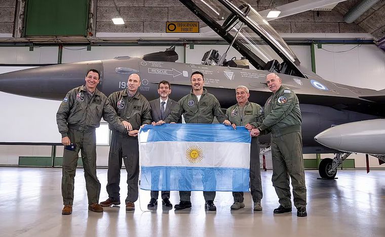 FOTO: El avión F-16, la nueva compra de Argentina.