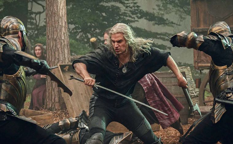 El primer problema fue el reemplazo de Henry Cavill por Liam Hemsworth.