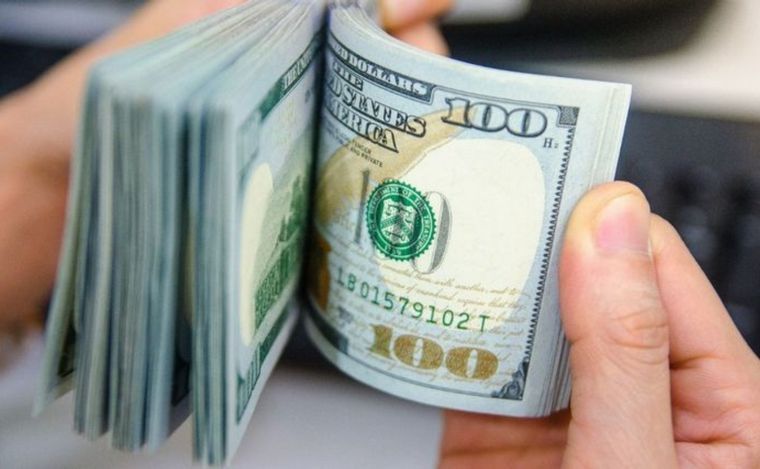 FOTO: Según el economista, el dólar se encuentra atrasado.
