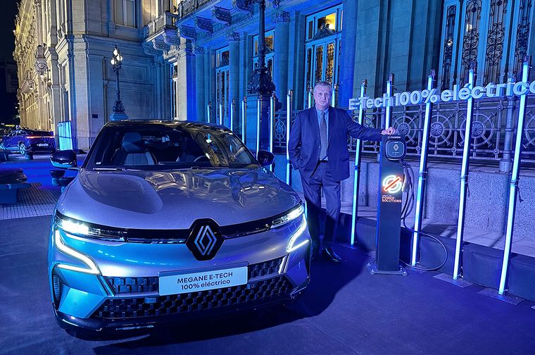 Cadena3 en el Teatro Colón: Lanzamiento del Megane E-Tech 100% eléctrico