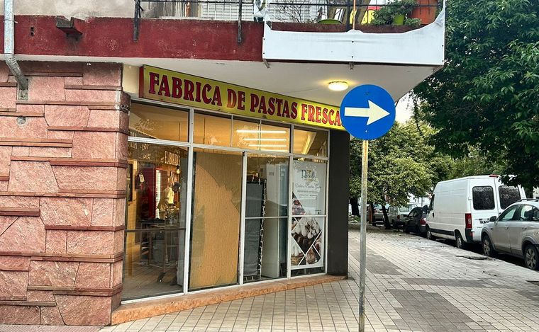Robaron en una fábrica de pastas de Córdoba. (Foto: Lucía González/Cadena 3)