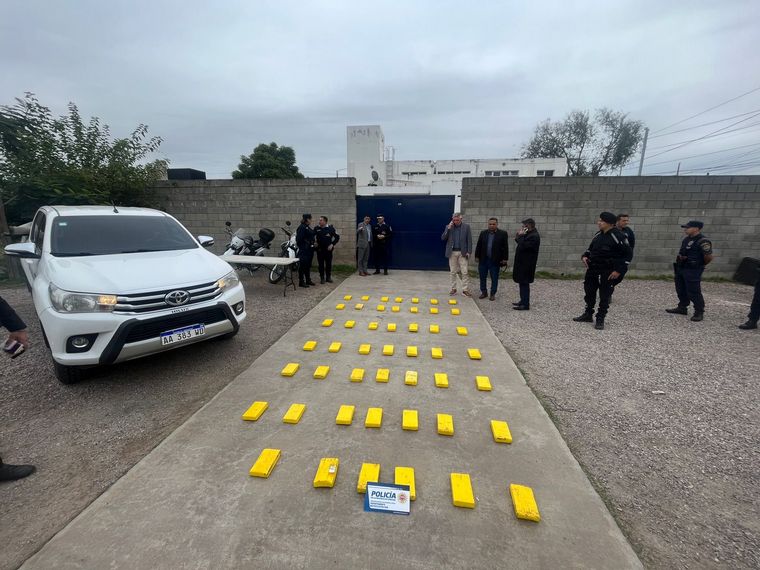 FOTO: Secuestraron casi 50 kilos de droga de máxima pureza en Córdoba