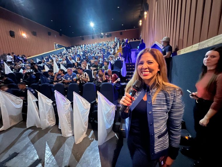 Te vi en el cine: buscate en la sala de Cadena 3 viendo a Talleres