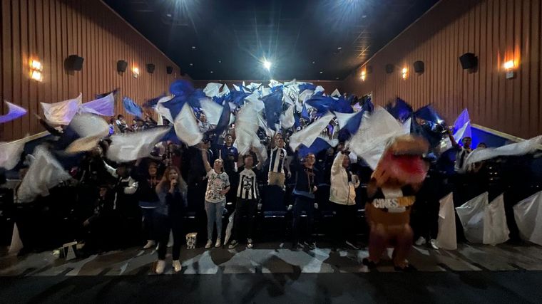 Te vi en el cine: buscate en la sala de Cadena 3 viendo a Talleres