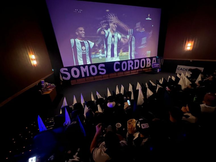 Te vi en el cine: buscate en la sala de Cadena 3 viendo a Talleres