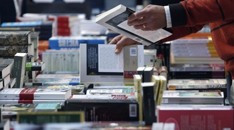 FOTO: Cayó la producción de libros de papel y las ventas en librerías bajaron