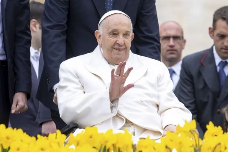 FOTO: El Papa Francisco participará en la reunión del G7 sobre inteligencia artificial