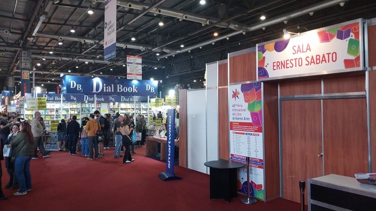 Las actividades destacadas de este viernes en la Feria del Libro de Buenos Aires