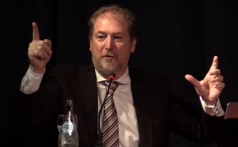 Gustavo Franceschetti, ex Defensor Regional.