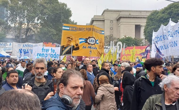 FOTO: Marcha de la CGT en Buenos Aires el 1 de mayo. (Orlando Morales/Cadena 3)