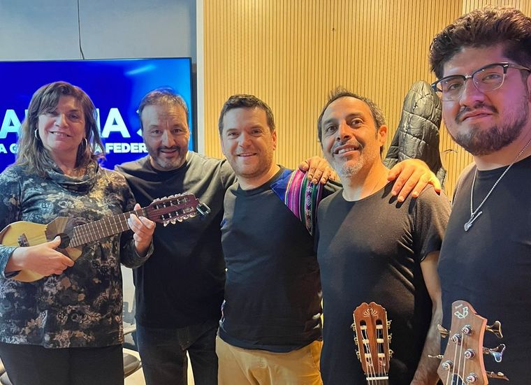 Pachi Herrera le puso música a la noche del día del trabajador