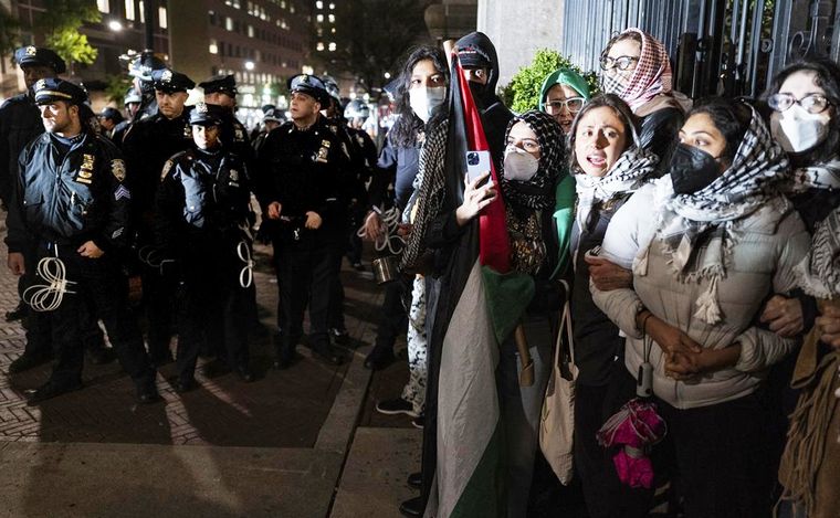 Protestas contra la guerra en Gaza en las universidades de Estados Unidos. (Foto: NA)