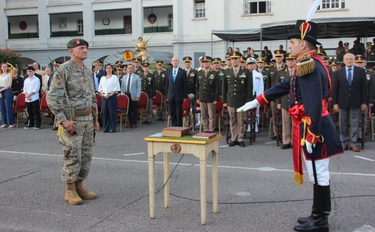 Coronel Julio Buoniconto, jefe del Regimiento de Infantería 1 Patricios.